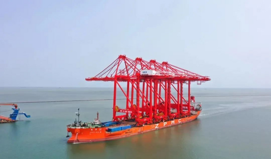4台岸桥到岸,吕四港开港在即丨港口装卸机械