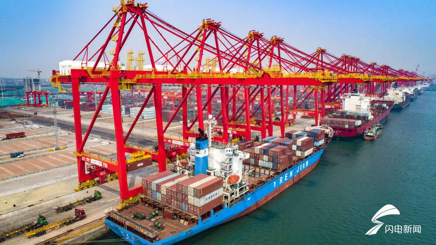 全自动再近一步山东港口日照港4台远控岸桥首次实现远程同船装卸作业